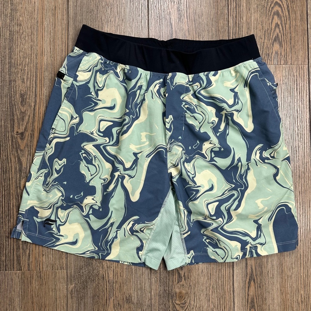 Fabletics Fundamental Shorts Mens Medium Blue Green Marble Swirl Athletic Lined